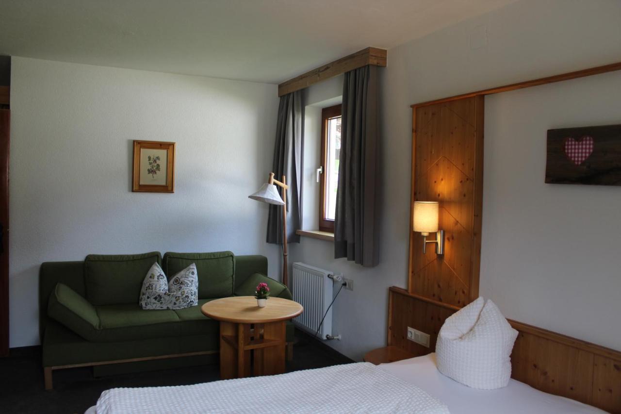 Berghof Hotell Berwang Exteriör bild