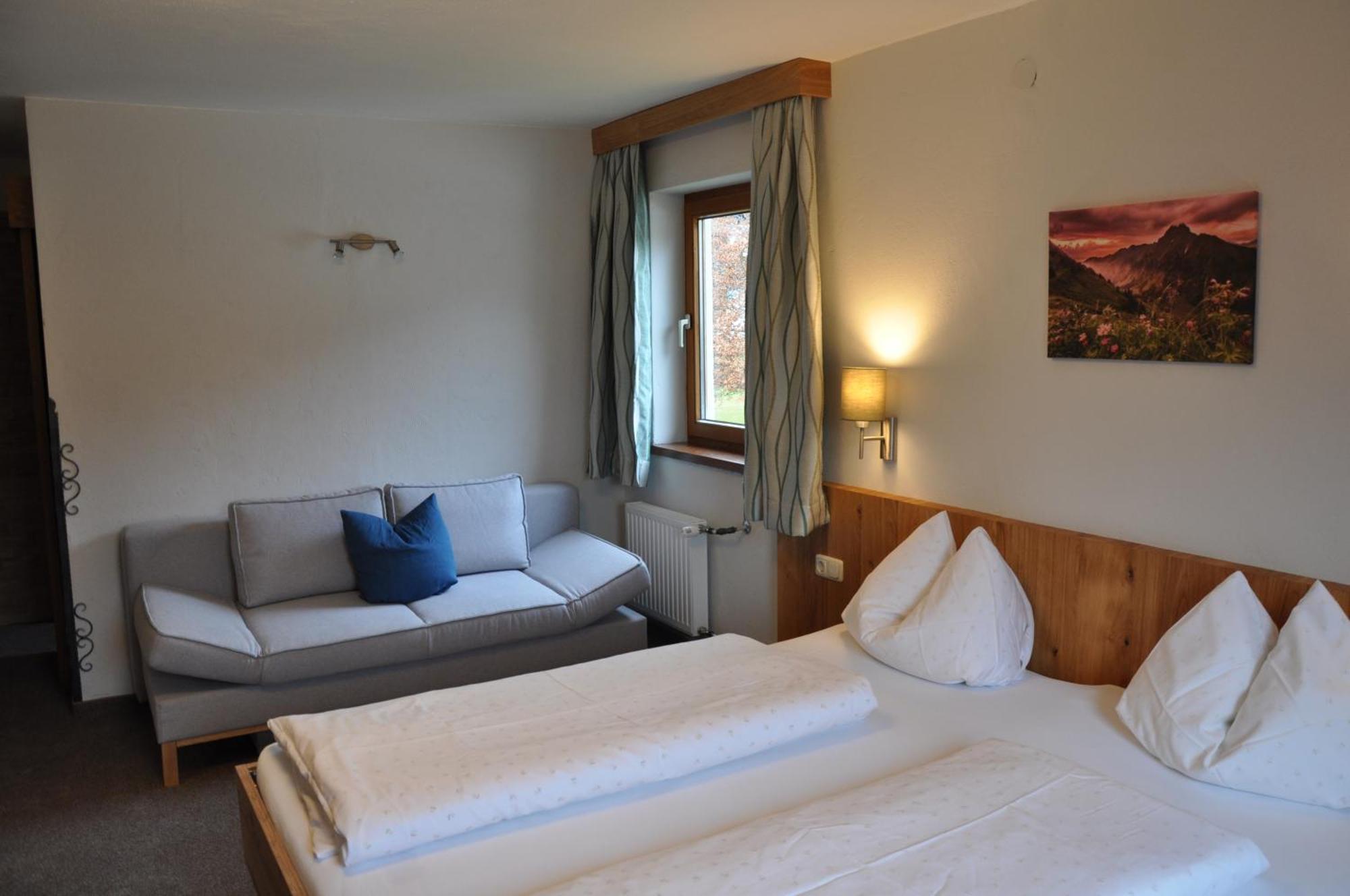 Berghof Hotell Berwang Exteriör bild