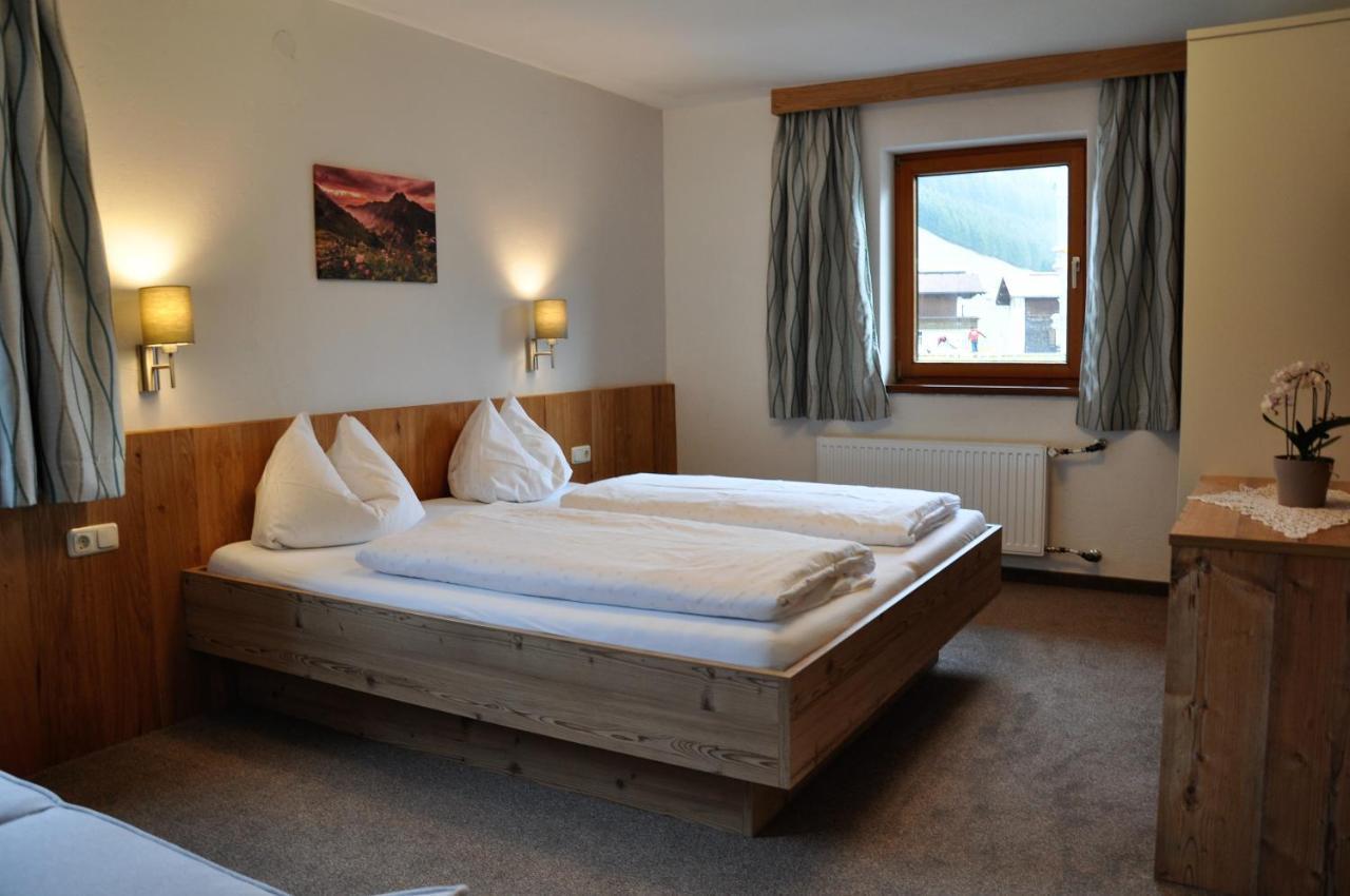 Berghof Hotell Berwang Exteriör bild